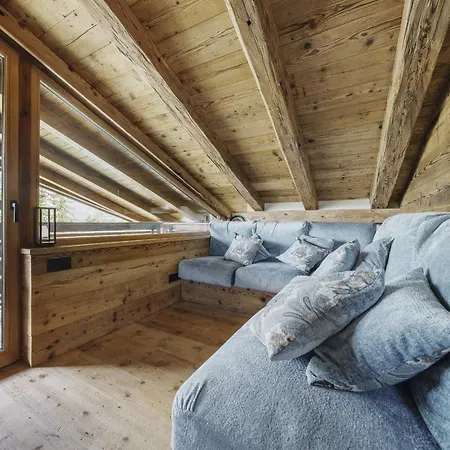 Cortina Penthouse Attico Diana Pocol