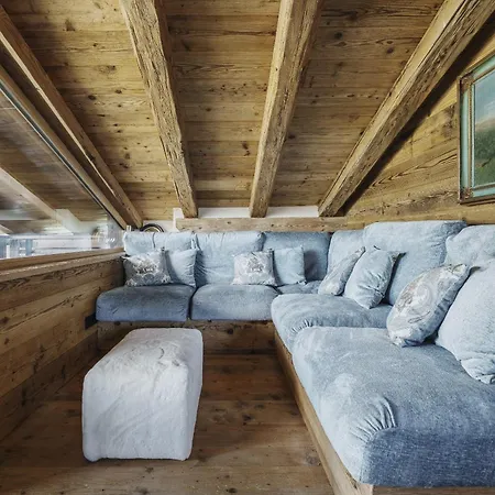 Cortina Penthouse Attico Diana Pocol